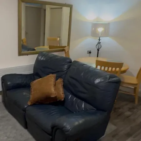 Dorset St Double In A Cozy Shared 1 Side 3 *